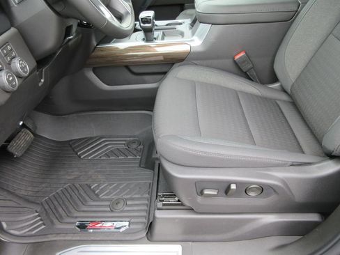 New 2026 Chevrolet Silverado 1500 LT Trail Boss w/ Safety Package AWD/4WD image 24