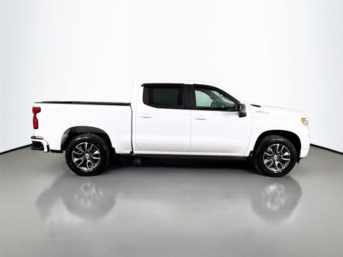Used 2022 Chevrolet Silverado 1500 RST w/ Convenience Package II AWD/4WD image 10