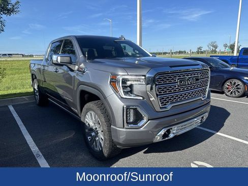 Used 2021 GMC Sierra 1500 Denali w/ Denali Premium Package AWD/4WD image 2