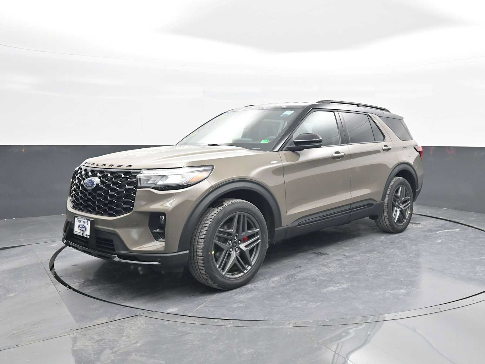New 2026 Ford Explorer ST-Line w/ ST-Line Street Pack AWD/4WD image 4