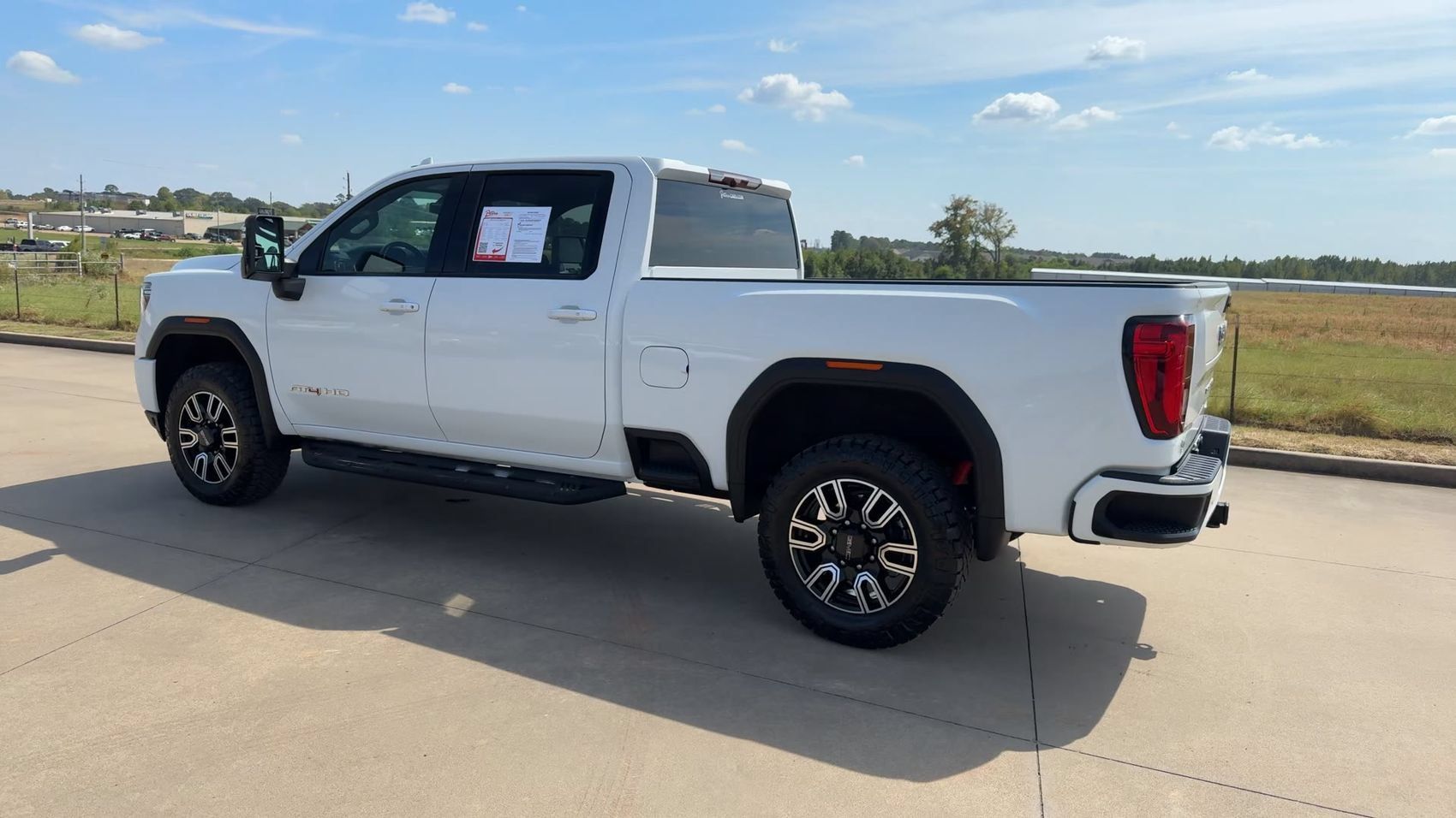 Used 2022 GMC Sierra 2500 AT4 w/ Gooseneck/5TH Wheel Package AWD/4WD image 5