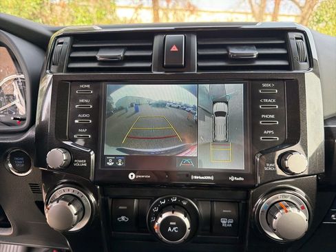 Used 2023 Toyota 4Runner TRD Off-Road Premium image 18