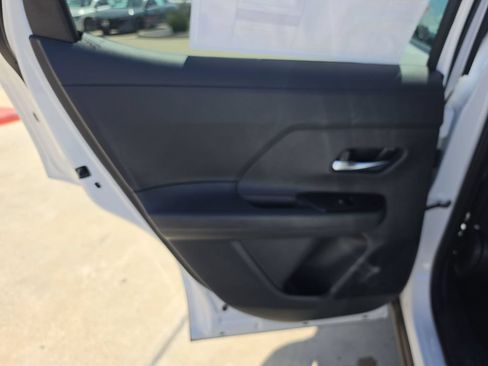 New 2026 Nissan Kicks SV w/ Cold Weather Package FWD image 37