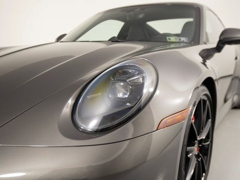 Certified 2022 Porsche 911 Carrera 4S image 40