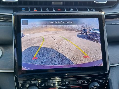 Used 2022 Jeep Grand Cherokee Limited 4xe AWD/4WD image 24