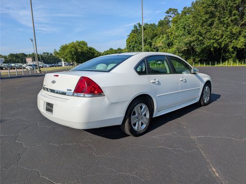 Used 2011 Chevrolet Impala LS FWD image 5