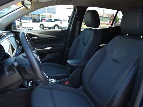 Used 2023 Buick Encore GX Select image 16