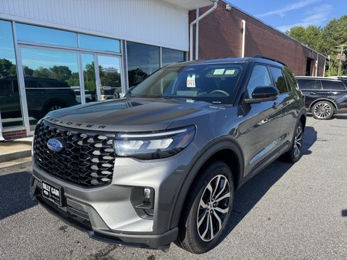 Used 2026 Ford Explorer ST-Line AWD/4WD image 5