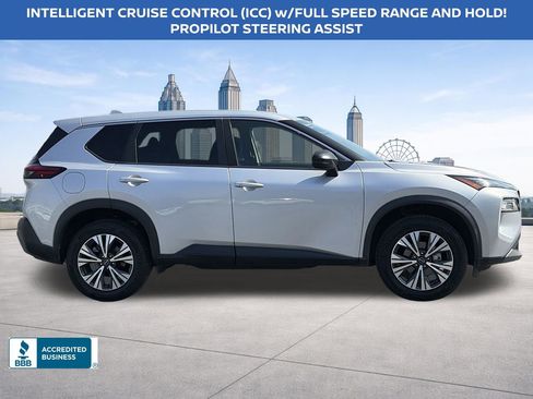 Certified 2022 Nissan Rogue SV image 6