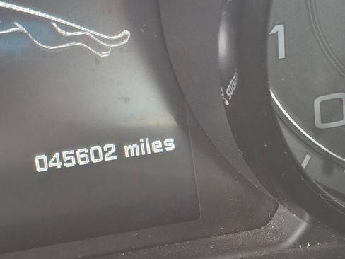 Used 2015 Jaguar F-TYPE S RWD image 10