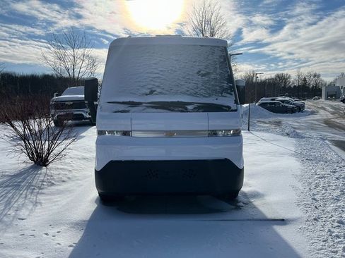 New 2025 Chevrolet Brightdrop 400 image 4