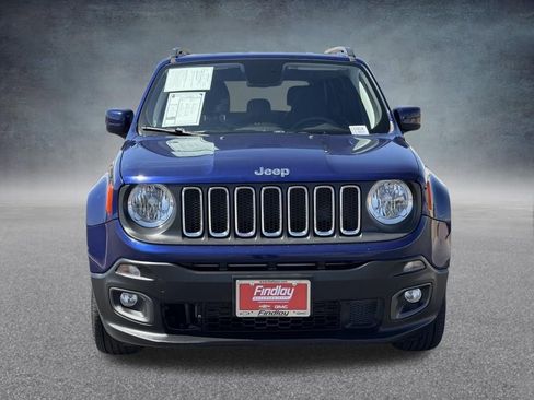 Used 2018 Jeep Renegade Latitude w/ Popular Equipment Group AWD/4WD image 9