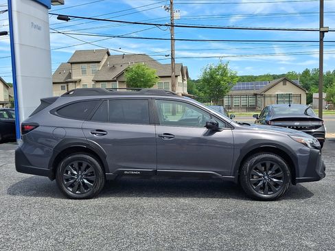 Used 2024 Subaru Outback Onyx Edition XT AWD/4WD image 7
