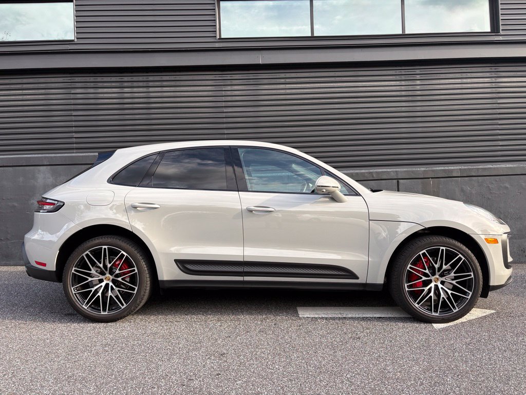 Certified 2026 Porsche Macan S AWD/4WD image 11