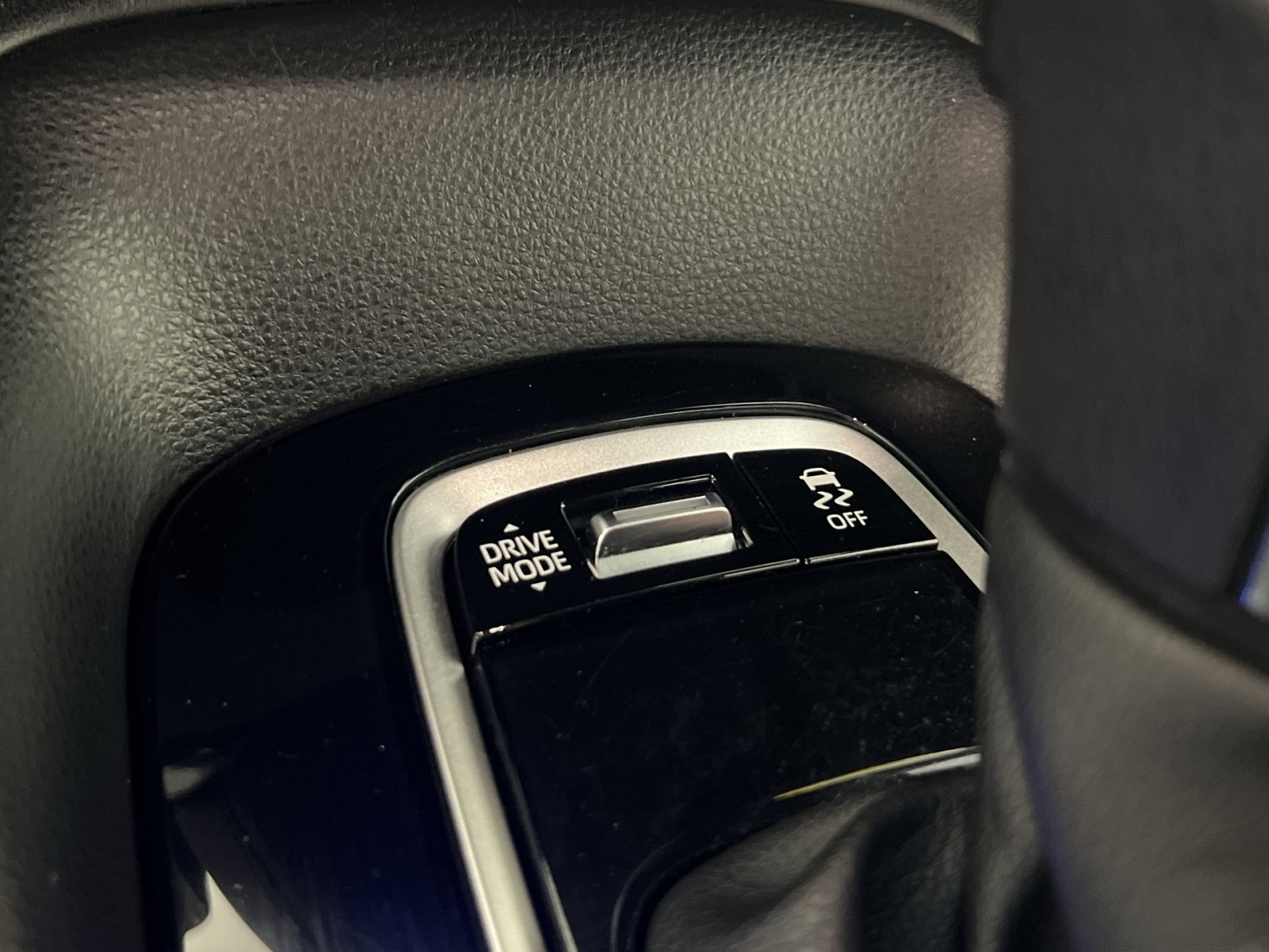 Used 2024 Toyota Corolla Sedan w/ SE Convenience Package FWD image 39