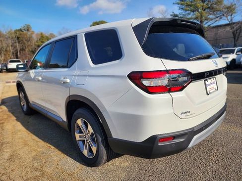 New 2025 Honda Pilot EX-L image 4