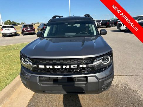 Used 2025 Ford Bronco Sport Outer Banks AWD/4WD image 2