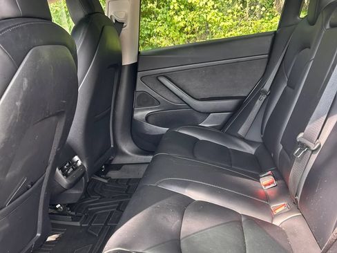Used 2021 Tesla Model 3 Standard Range Plus RWD image 7