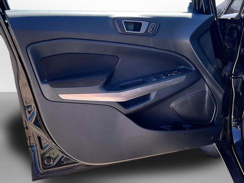 Used 2020 Ford EcoSport SE image 25