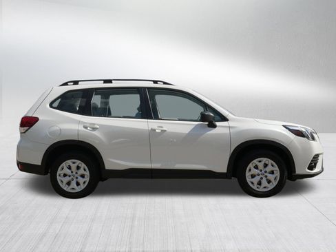 Used 2022 Subaru Forester AWD/4WD image 8