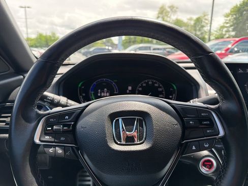 Used 2022 Honda Accord Sport image 25