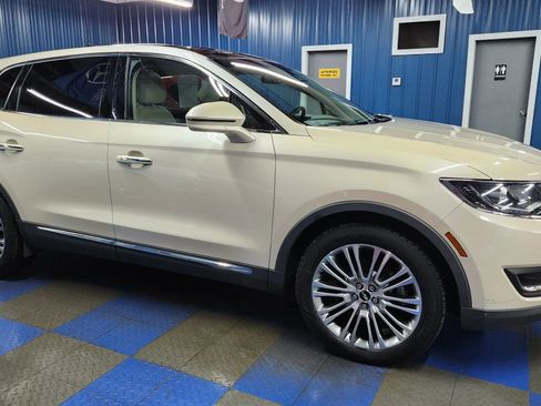 Used 2018 Lincoln MKX Reserve w/ Driver Assistance Package image 72