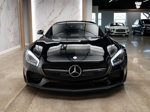 Used 2017 Mercedes-Benz AMG GT Coupe image 2