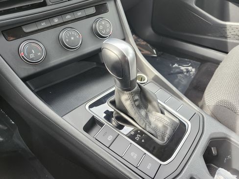 Used 2019 Volkswagen Jetta S w/ Driver Assistance Package image 29