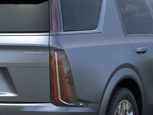 New 2026 Cadillac Escalade IQL Luxury image 11