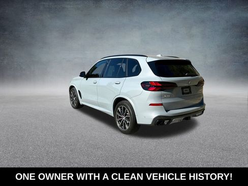 Used 2024 BMW X5 xDrive40i w/ M Sport Package image 7