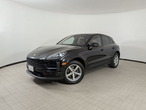 Certified 2019 Porsche Macan AWD/4WD image 1