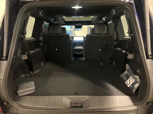 Used 2026 Lexus GX 550 image 38