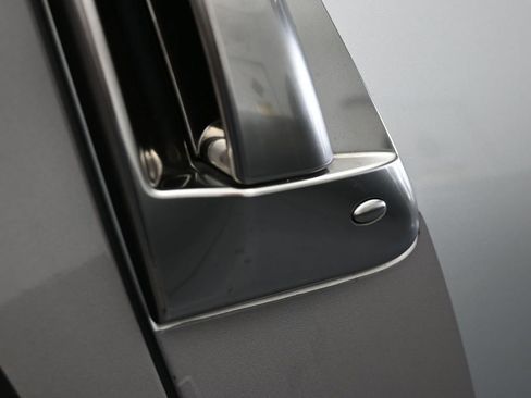 Used 2020 Nissan 370Z w/ Sport Package image 36