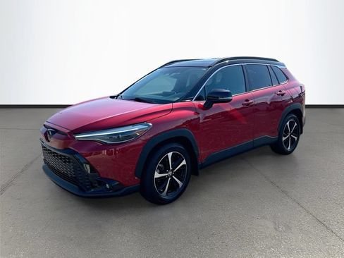Used 2024 Toyota Corolla Cross AWD Hybrid w/ Convenience Package image 3