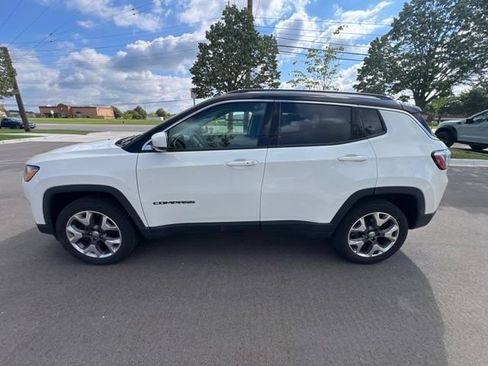 Used 2018 Jeep Compass Limited w/ Navigation Group AWD/4WD image 8