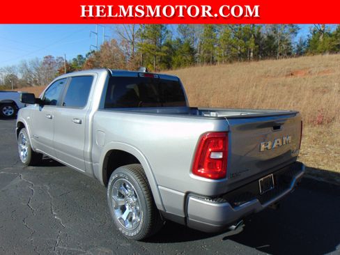 New 2026 RAM 1500 Big Horn AWD/4WD image 9