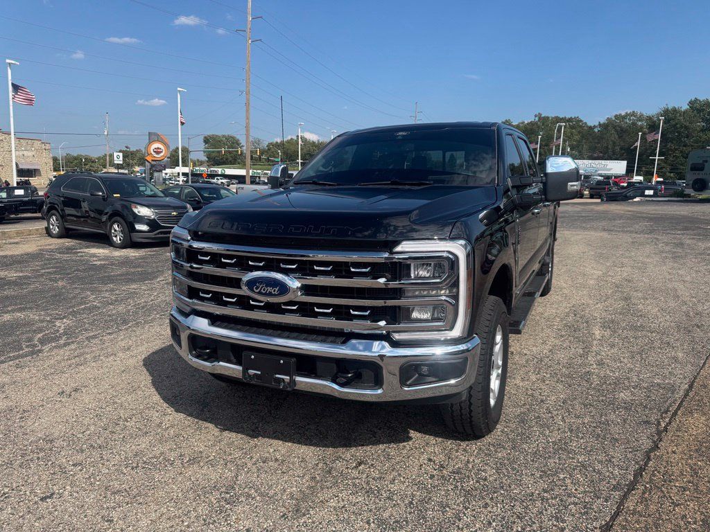 Used 2026 Ford F250 Lariat w/ Chrome Package AWD/4WD image 3