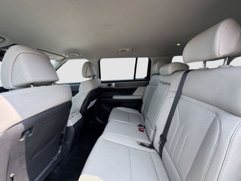 Used 2024 Hyundai Santa Fe SEL FWD image 30