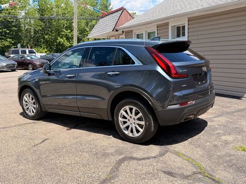 Used 2021 Cadillac XT4 Luxury w/ Cold Weather Package AWD/4WD image 5
