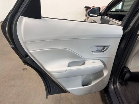Used 2024 Hyundai Kona Limited image 18