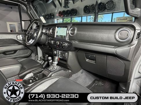 Used 2020 Jeep Gladiator Overland w/ Popular Equipment Package AWD/4WD image 22