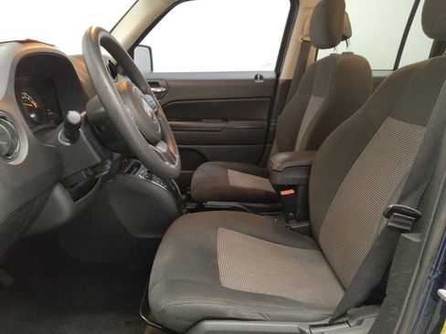 Used 2017 Jeep Patriot Sport w/ Power Value Group image 17