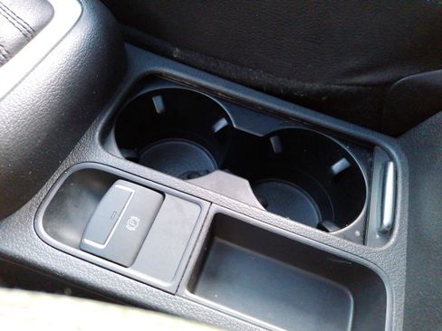 Used 2013 Volkswagen Tiguan SEL FWD image 24