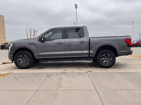 New 2025 Ford F150 Lightning Flash image 25