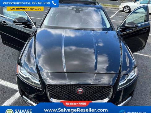 Used 2016 Jaguar XF Premium image 16
