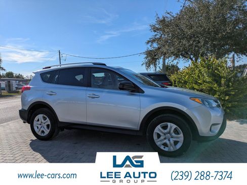 Used 2014 Toyota RAV4 LE image 1