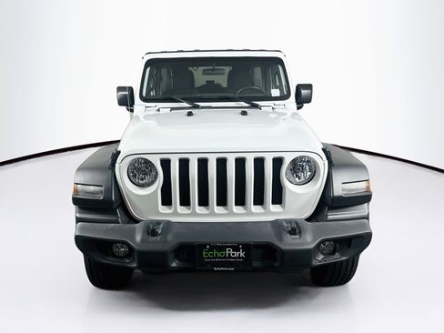 Used 2023 Jeep Wrangler Unlimited Sport AWD/4WD image 2