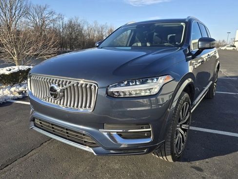 Used 2022 Volvo XC90 T8 Inscription image 11