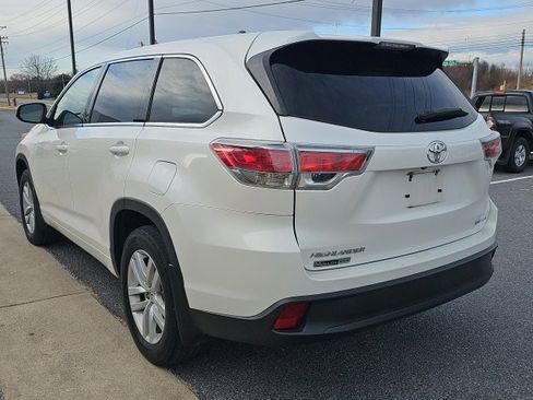 Used 2014 Toyota Highlander Plus image 4