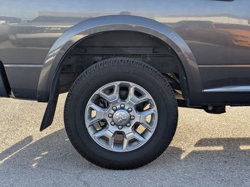 Used 2018 RAM 2500 Limited image 10